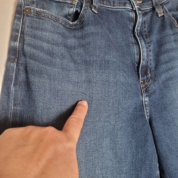 Uniqlo Women's High Waist Wide Leg Crop Fray Hem Jeans Size 27 - Picture 3 of 12